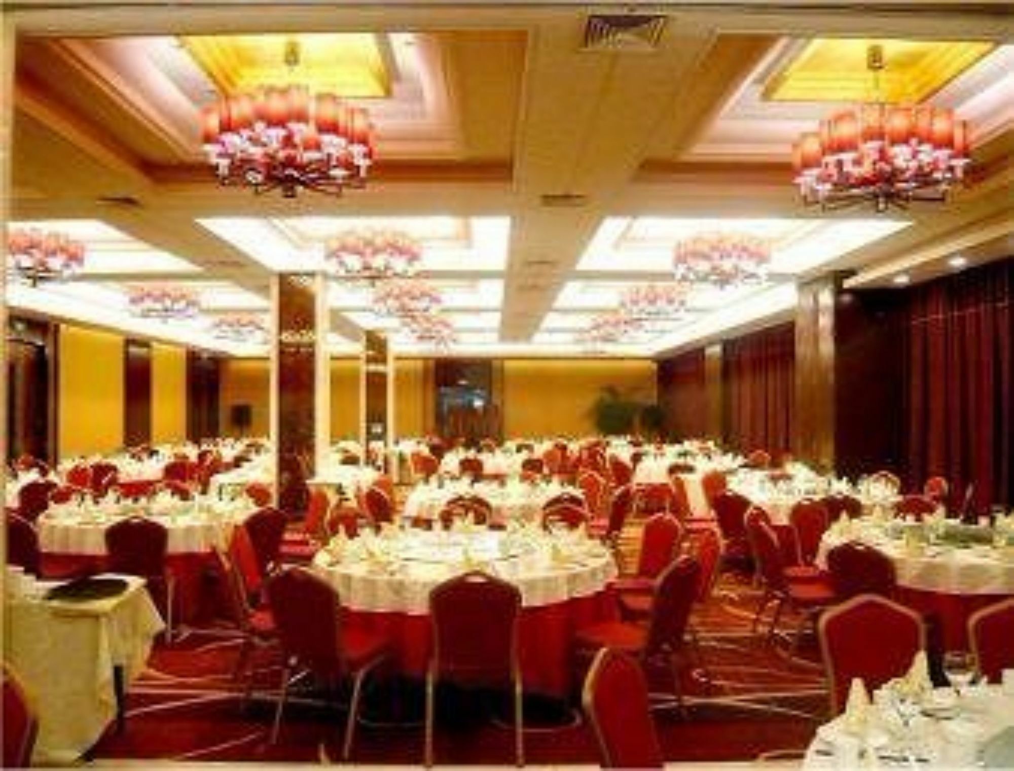 Ramada Zibo Hotel Restoran fotoğraf